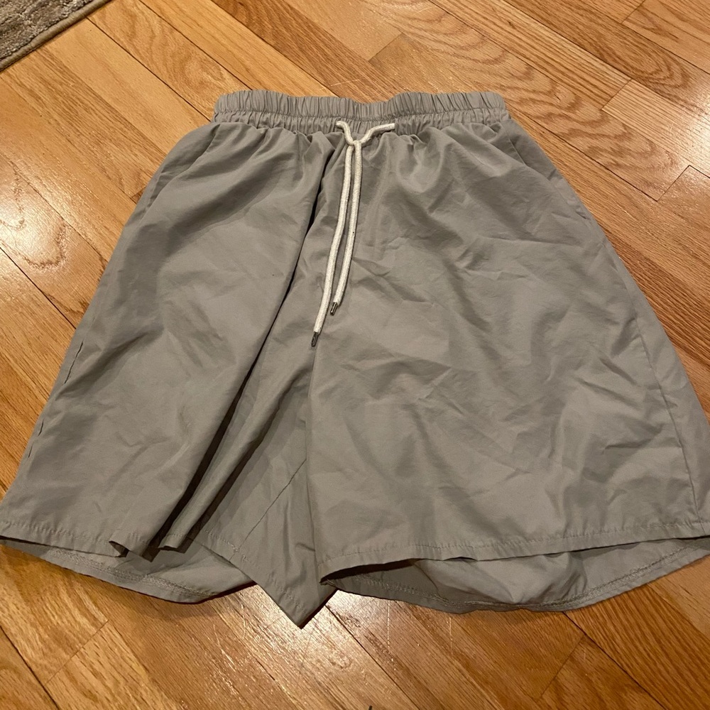 Grey shorts